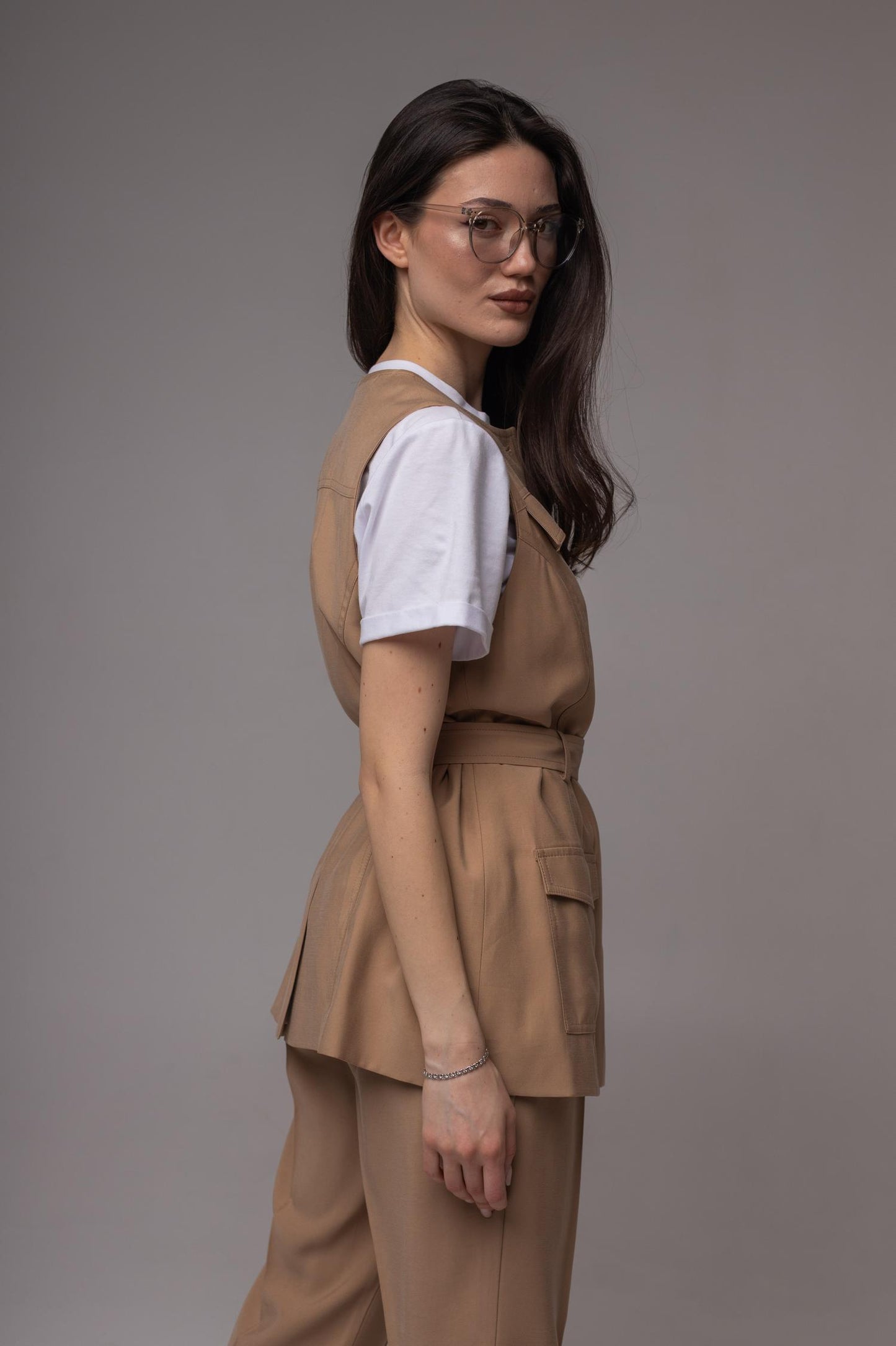 Vest DP-31 Beige